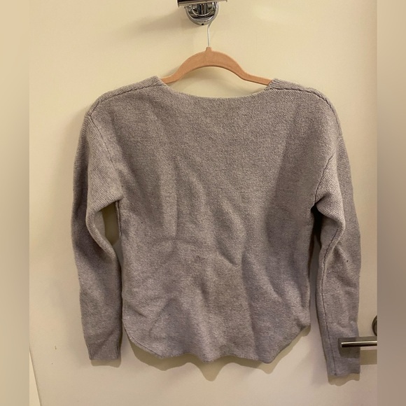Wilfred grey knit v neck - Picture 2 of 3
